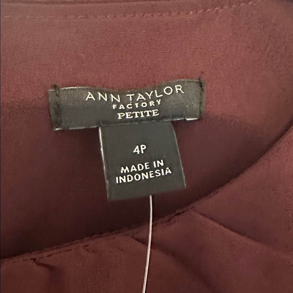 Ann Taylor Burgundy Short Flutter Sleeve Shift Dress Size 4P - Picture 4 of 8
